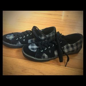Woman’s Van shoe